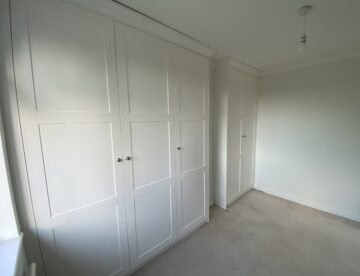 bespoke fitted wardrobes in Lincoln with shaker style doors by Radial Joinery